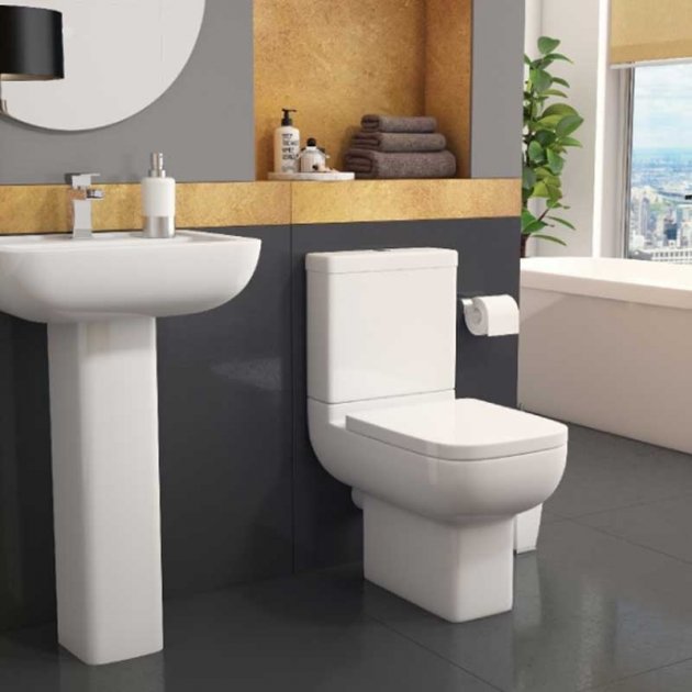 Options 600 Open Back Comfort Height Toilet with Cistern - Soft Close Seat